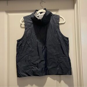 Under Armour White and Black Mesh Vest